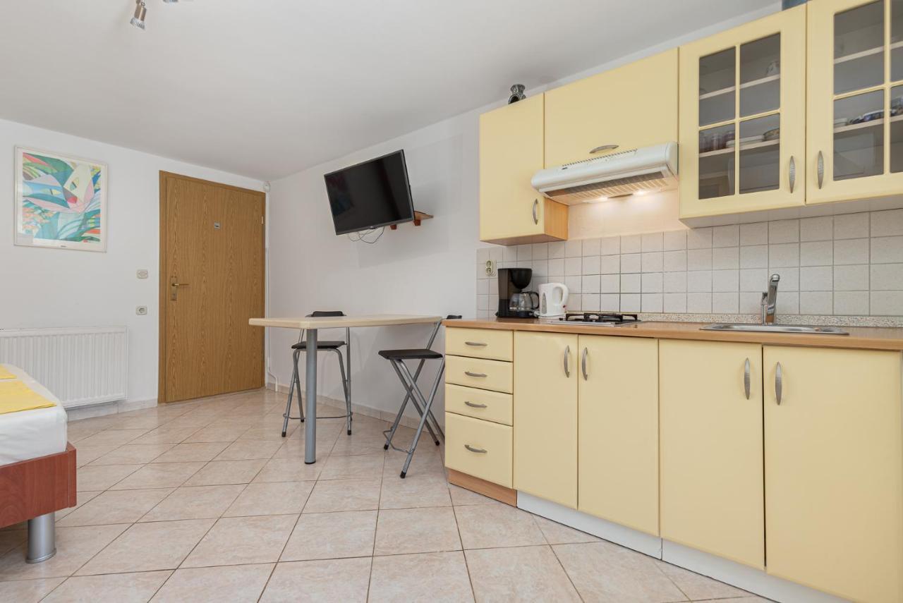 Haus Eva Apartment Novigrad Istria Exterior foto