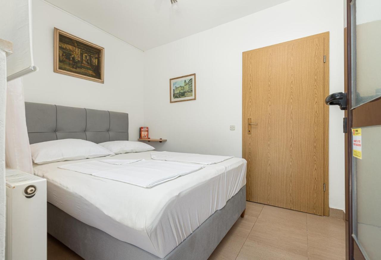 Haus Eva Apartment Novigrad Istria Exterior foto
