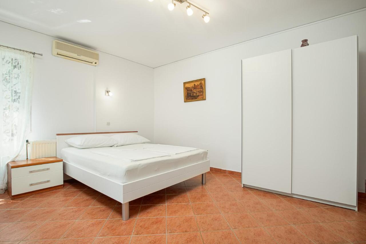 Haus Eva Apartment Novigrad Istria Exterior foto