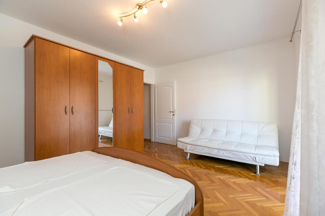 Haus Eva Apartment Novigrad Istria Exterior foto